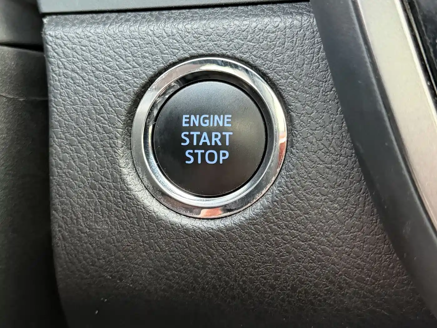 Toyota Camry 2021 2.0G Luxury Edition фото 14