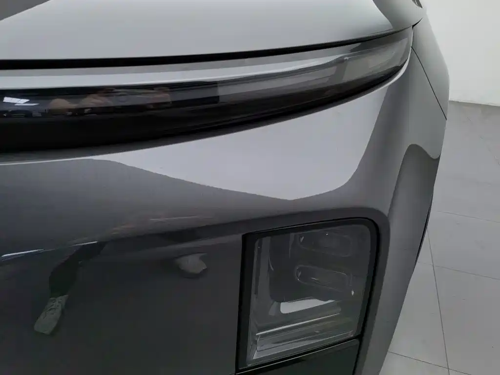 Li Auto L6, миниатюра 7