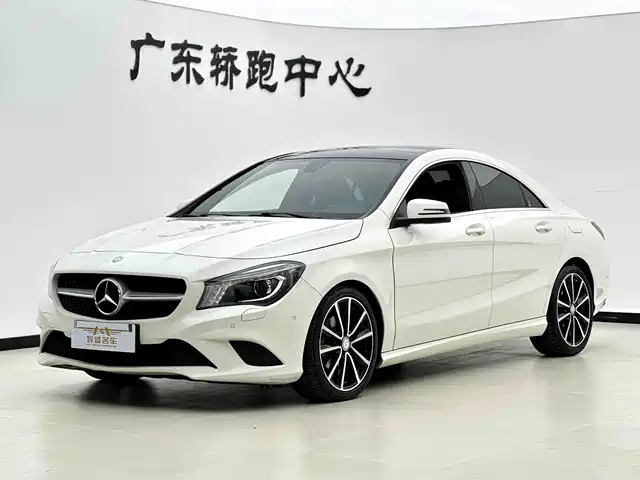 MERCEDES-BENZ CLA