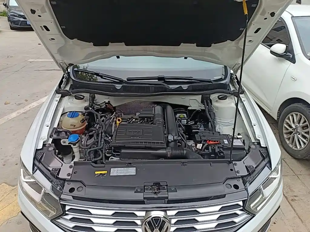 Volkswagen C-TREK 2018 2018 230TSI DSG Comfort