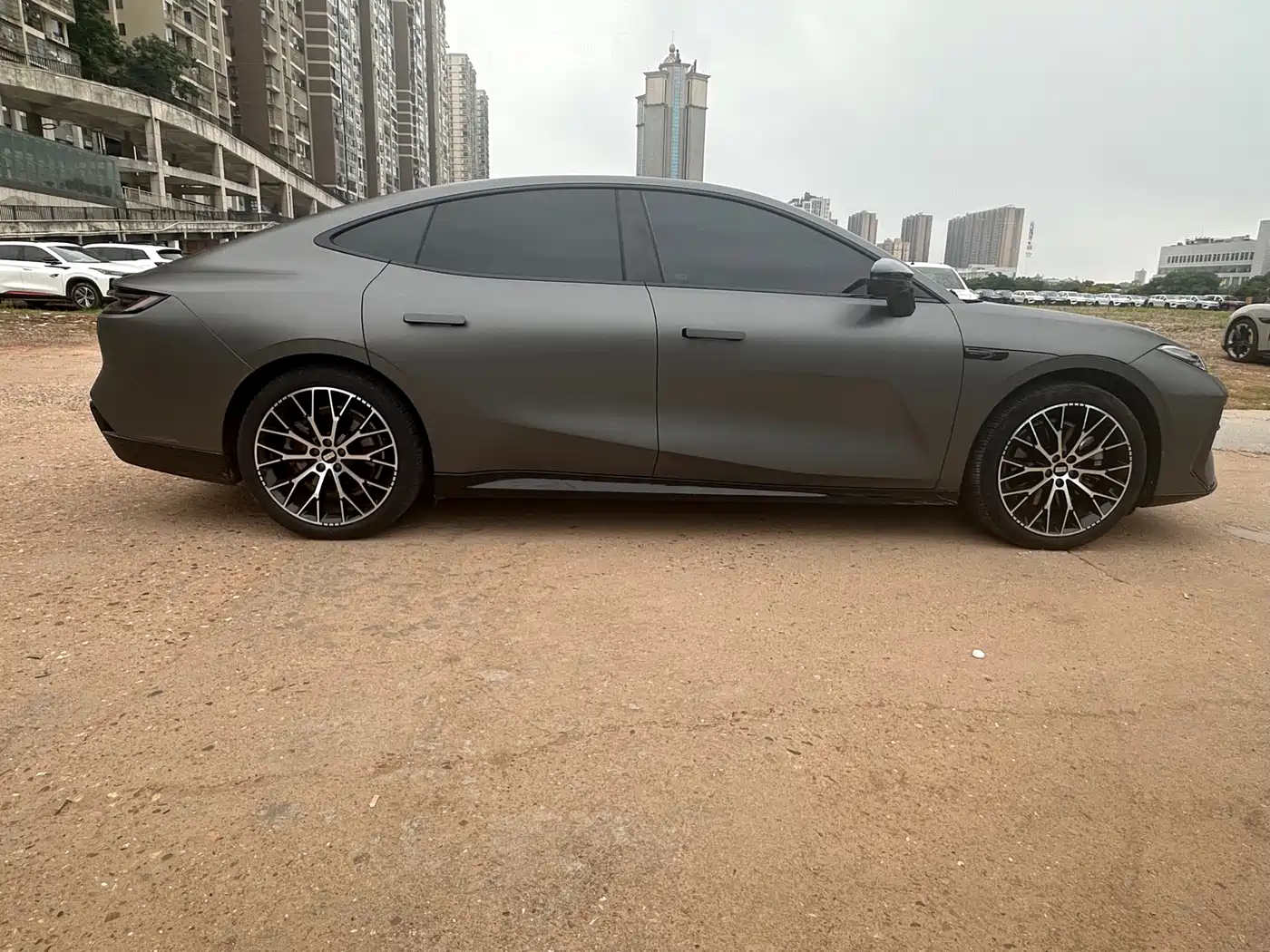 Geely Galaxy Galaxy E8 2024 2024 Model 550km RWD Soaring Dragon Edition