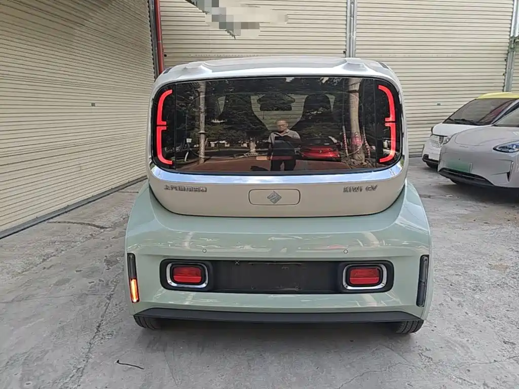 Фото 6 - Baojun KiWi EV