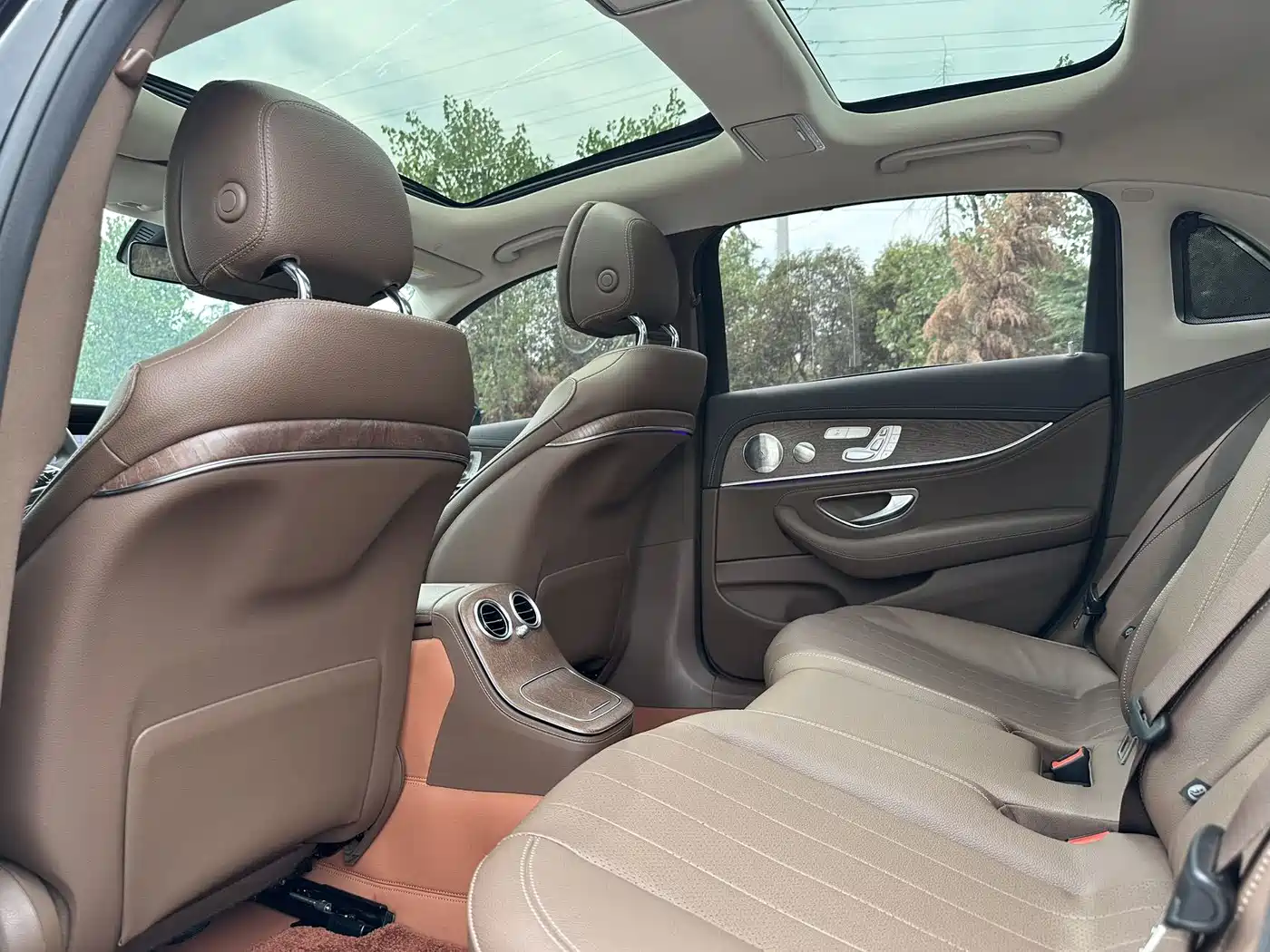 Mercedes-Benz E-Class 2023 E 300 L Luxury фото 7