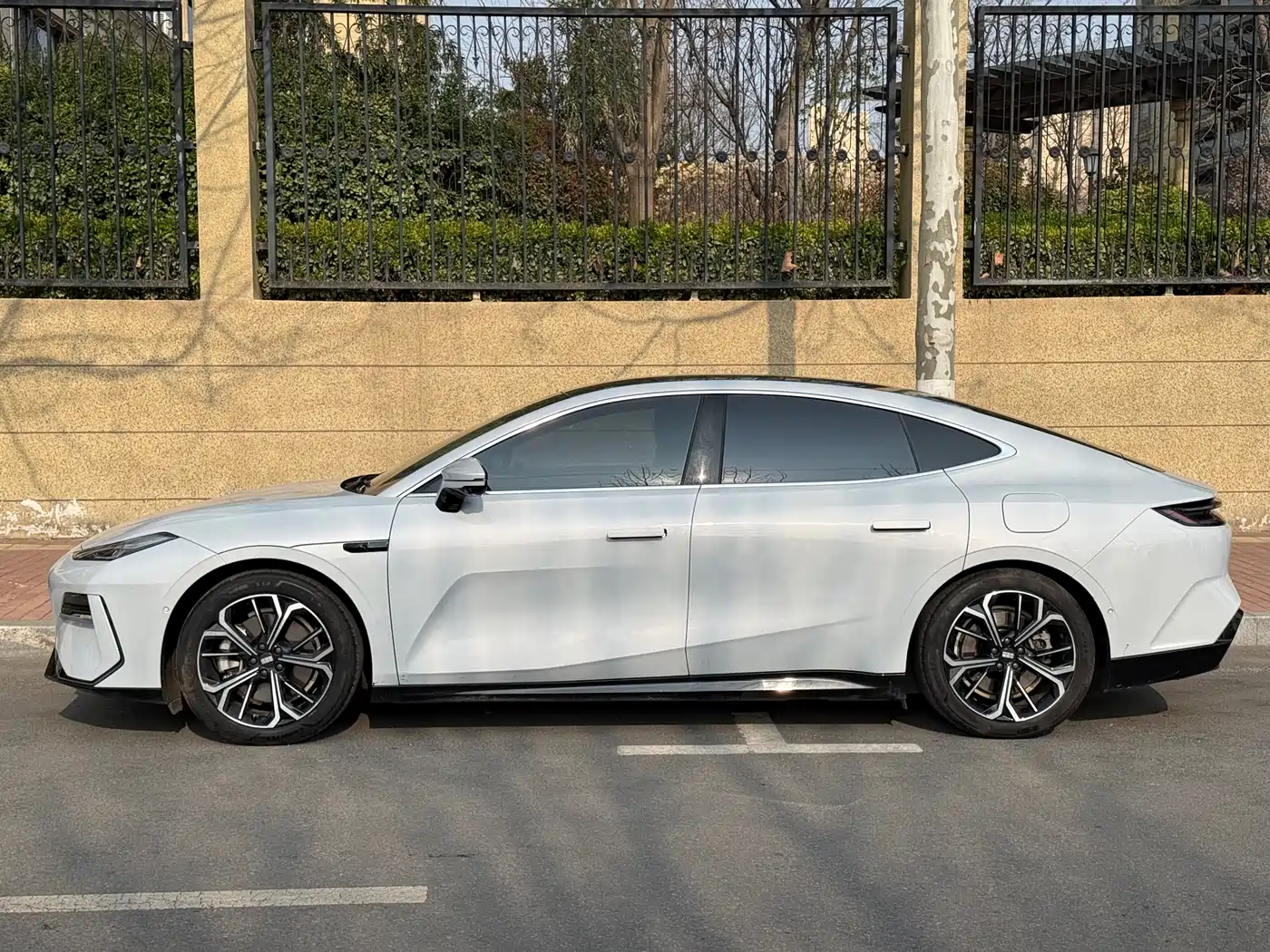 Geely Galaxy Galaxy E8 2025 2025 700km Long Voyage Smart Drive Edition