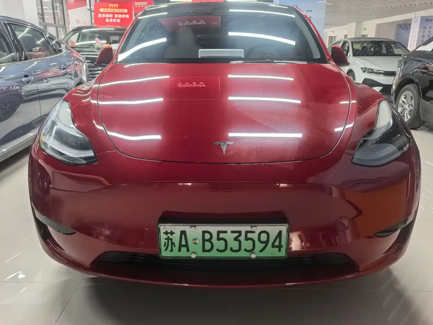 TESLA MODEL Y