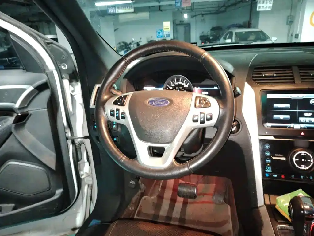 Ford Explorer (Import) 2015 2013 3.5L Premium Edition