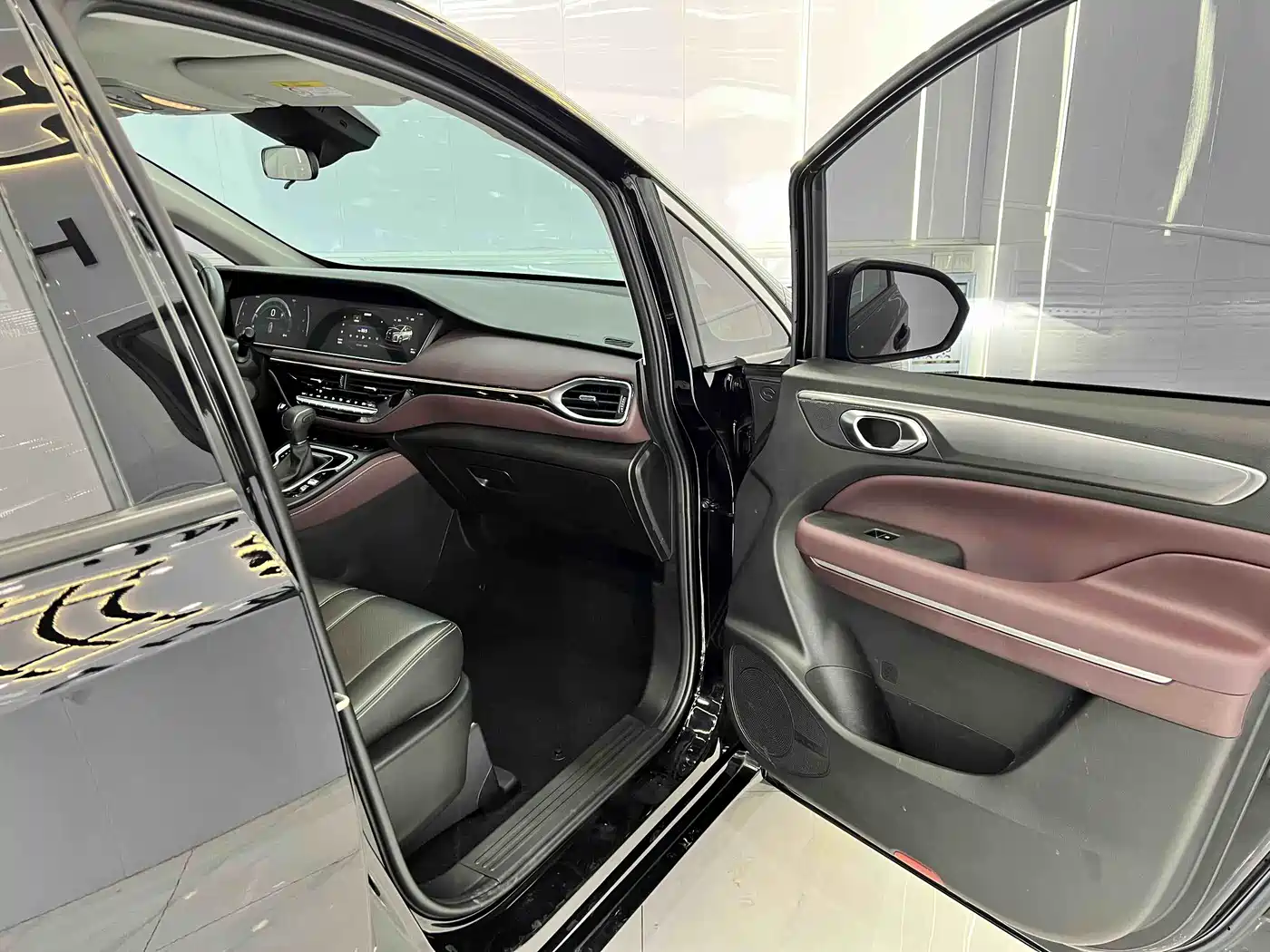 GAC Trumpchi Trumpchi M6 2021 PRO 270T Automatic Luxury Edition фото 18