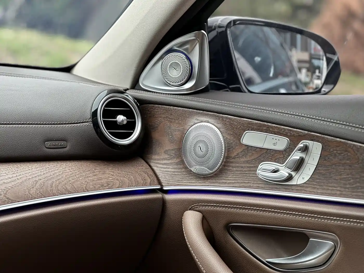 Mercedes-Benz E-Class 2023 E 300 L Luxury фото 12