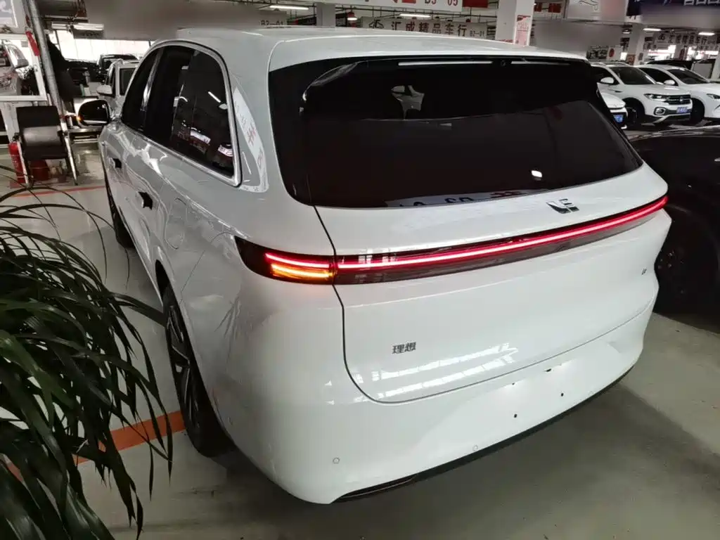 2026 Li Auto L6