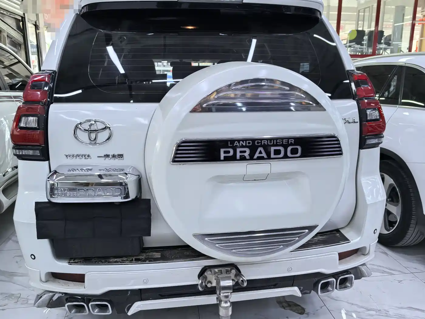 TOYOTA PRADO