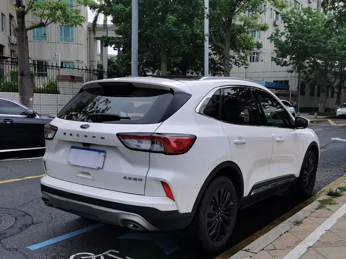FORD RUIJI