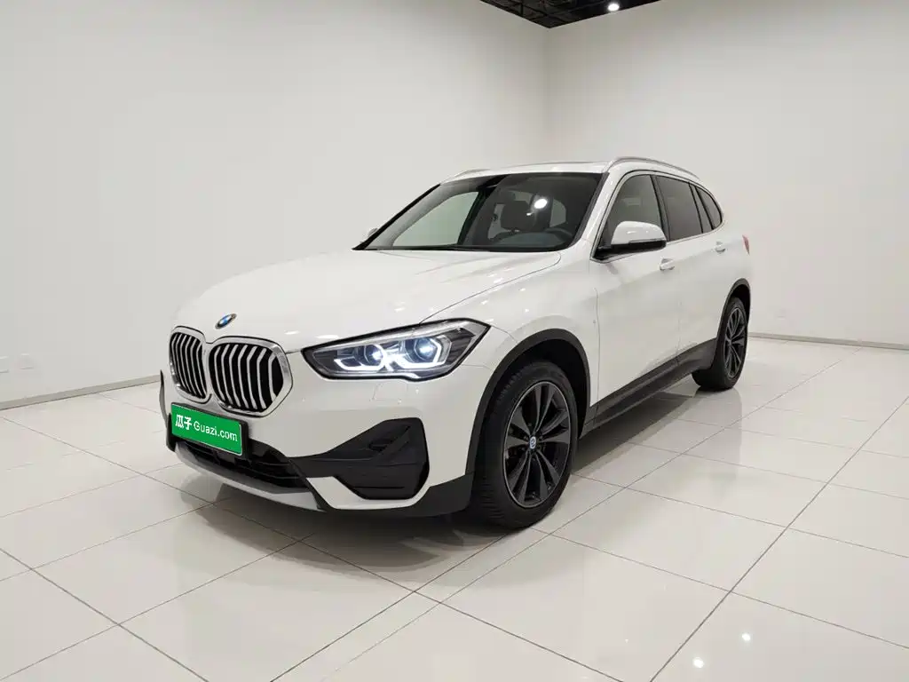 Фото 1 - BMW X1