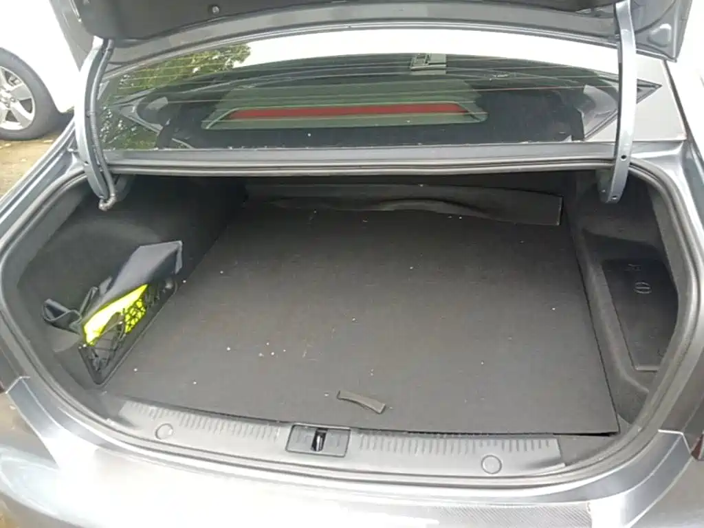 Roewe i6 MAX EV 2021 2020 Model 1.5T PHEV Cool Panoramic Sunroof Edition