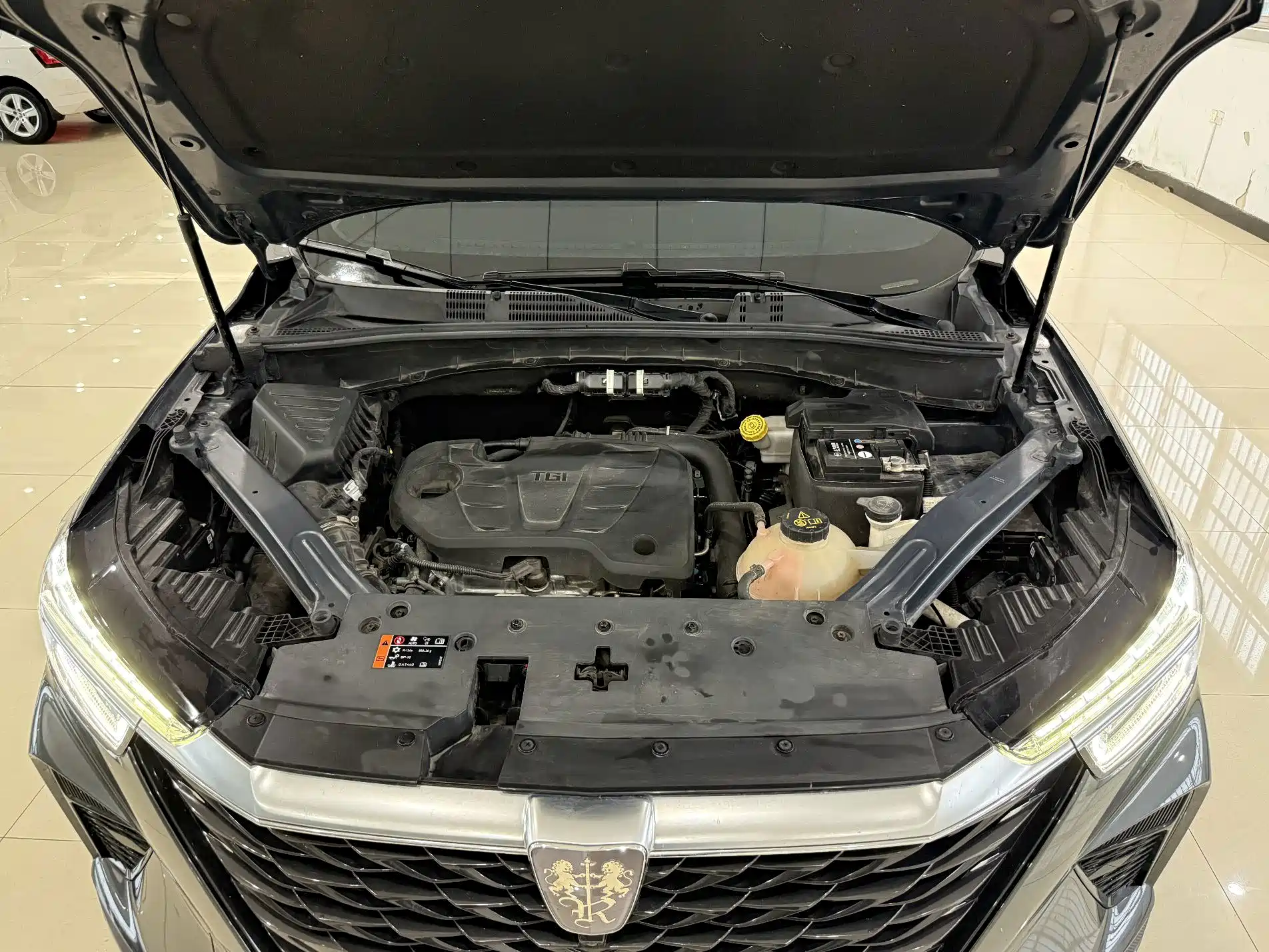 Photo 9 - Roewe RX5