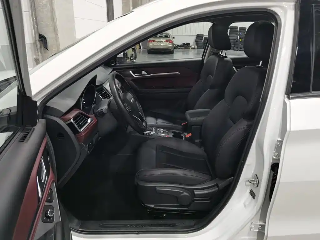 Photo 10 - Haval H6 Coupe