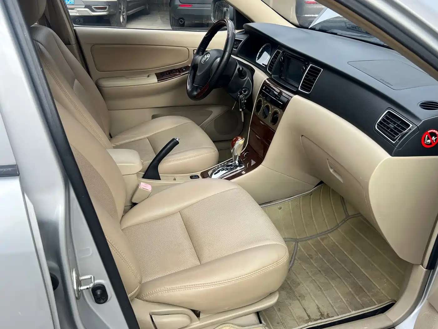 Toyota Corolla 2013 1.6L Automatic Excellence Edition фото 13