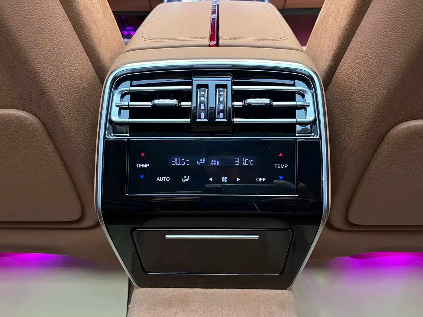 Hongqi H9 2020 3.0T Smart Connection Qi Chang Edition фото 24