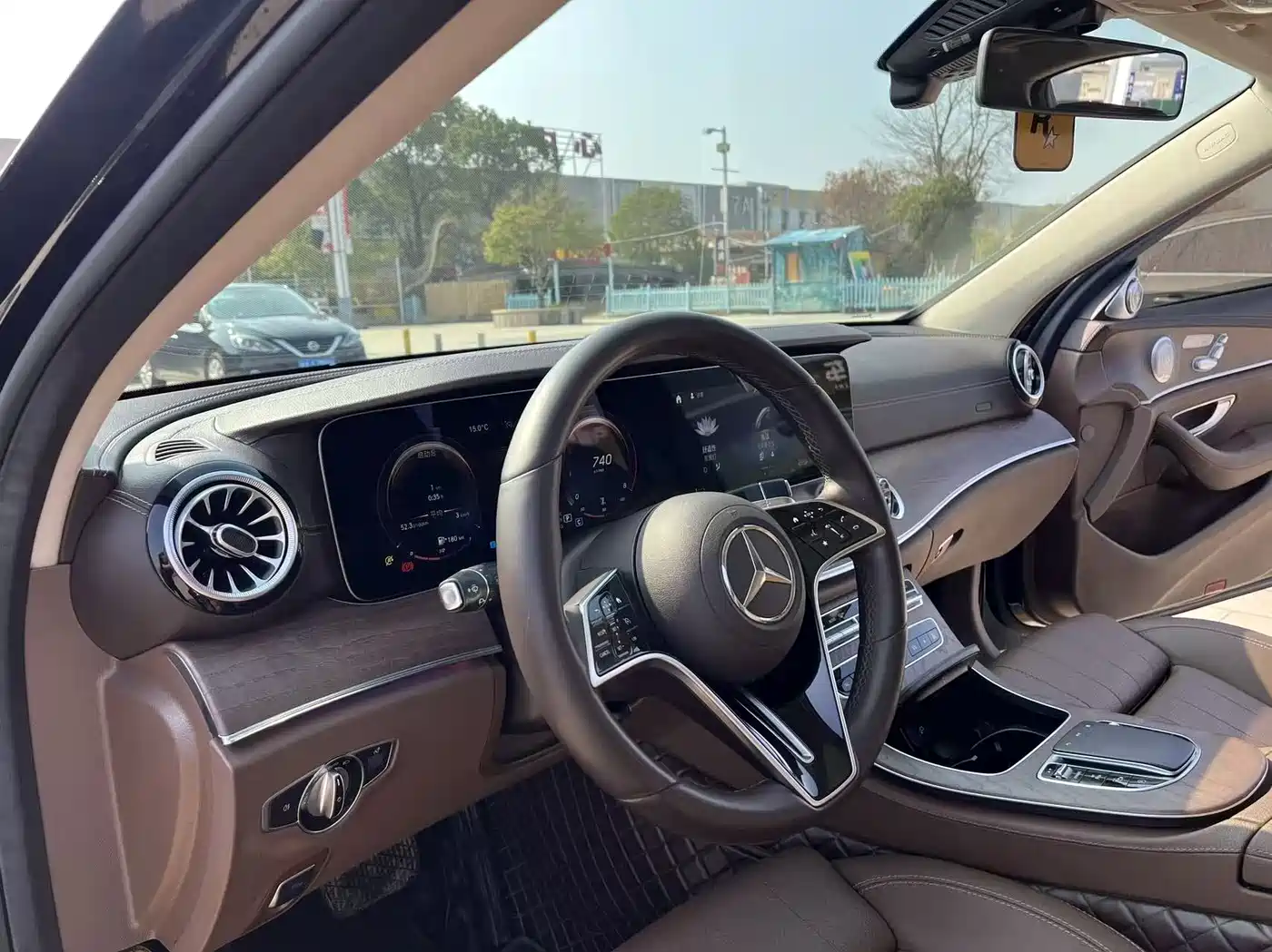 Mercedes-Benz E-Class 2022 Second Facelift E 300 L Luxury фото 12