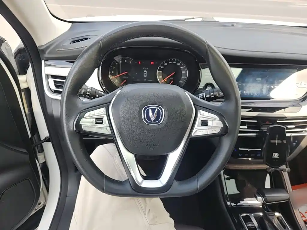 Changan CS35 PLUS 2019 2018 1.6L Automatic Smooth Connect China V