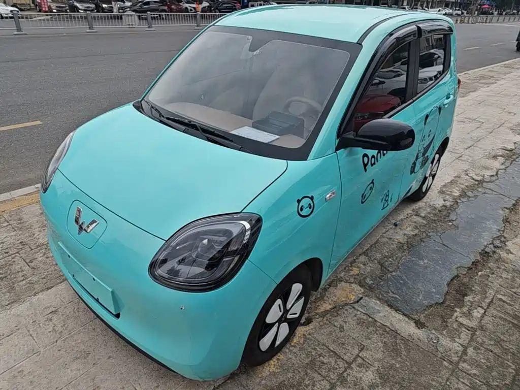 Wuling Motors Hongguang MINIEV 2025 4-Door Advanced