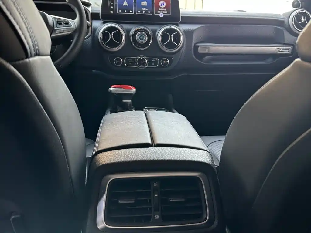 BAIC ORV Beijing Offroad BJ40 2023 2.0T Auto 4WD Urban Hunter Knight Edition фото 13