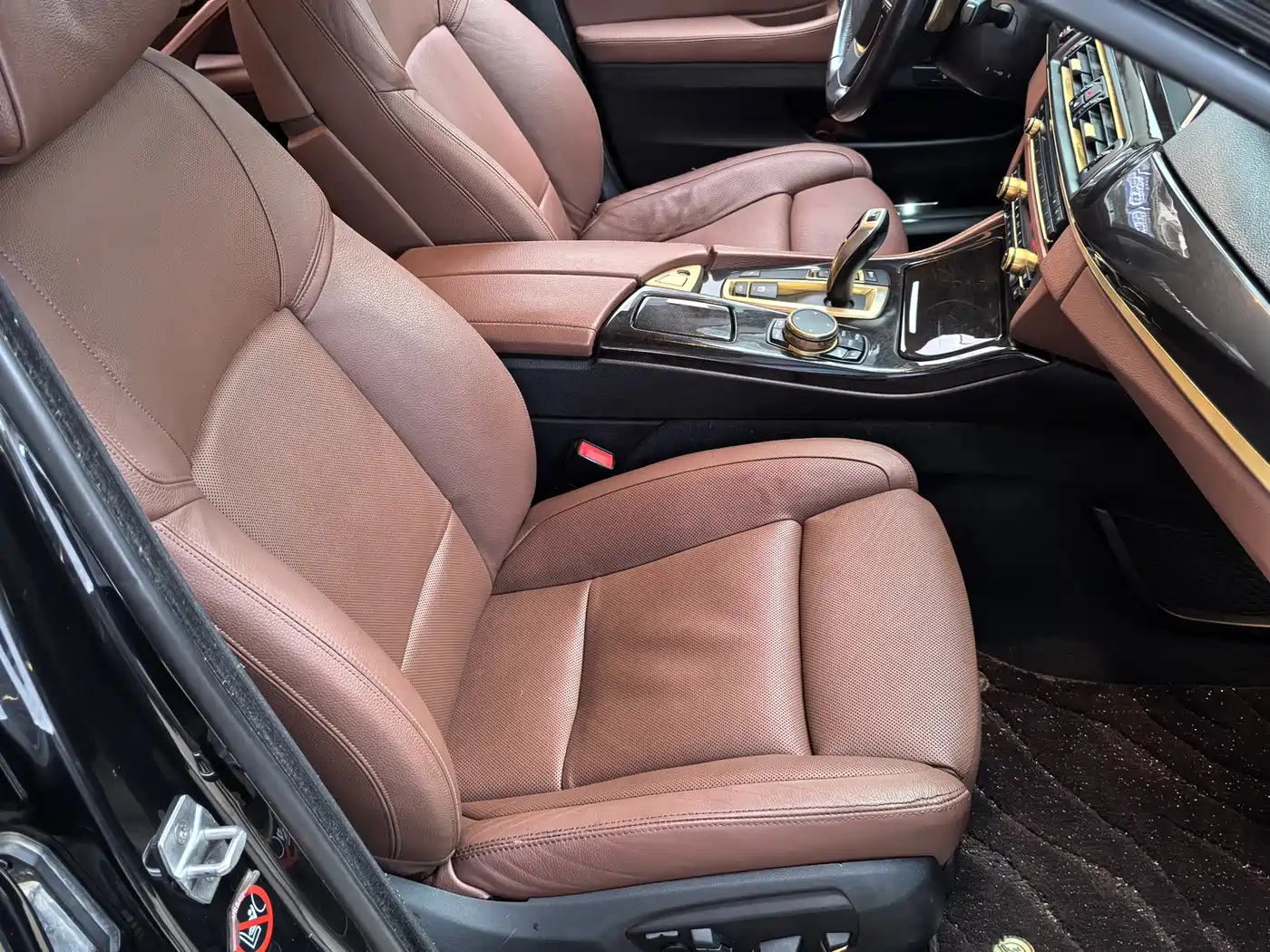 BMW 5 Series 2015 535Li Leading фото 12