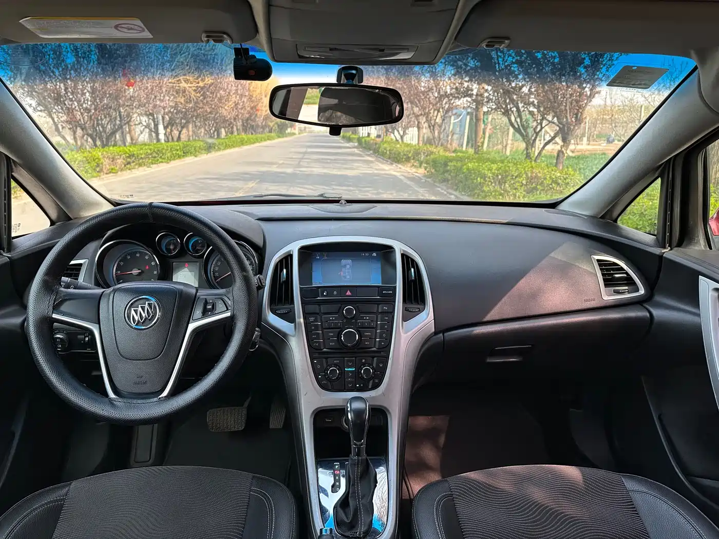 Buick Excelle 2013 Model XT 1.6L Automatic Fashion фото 8