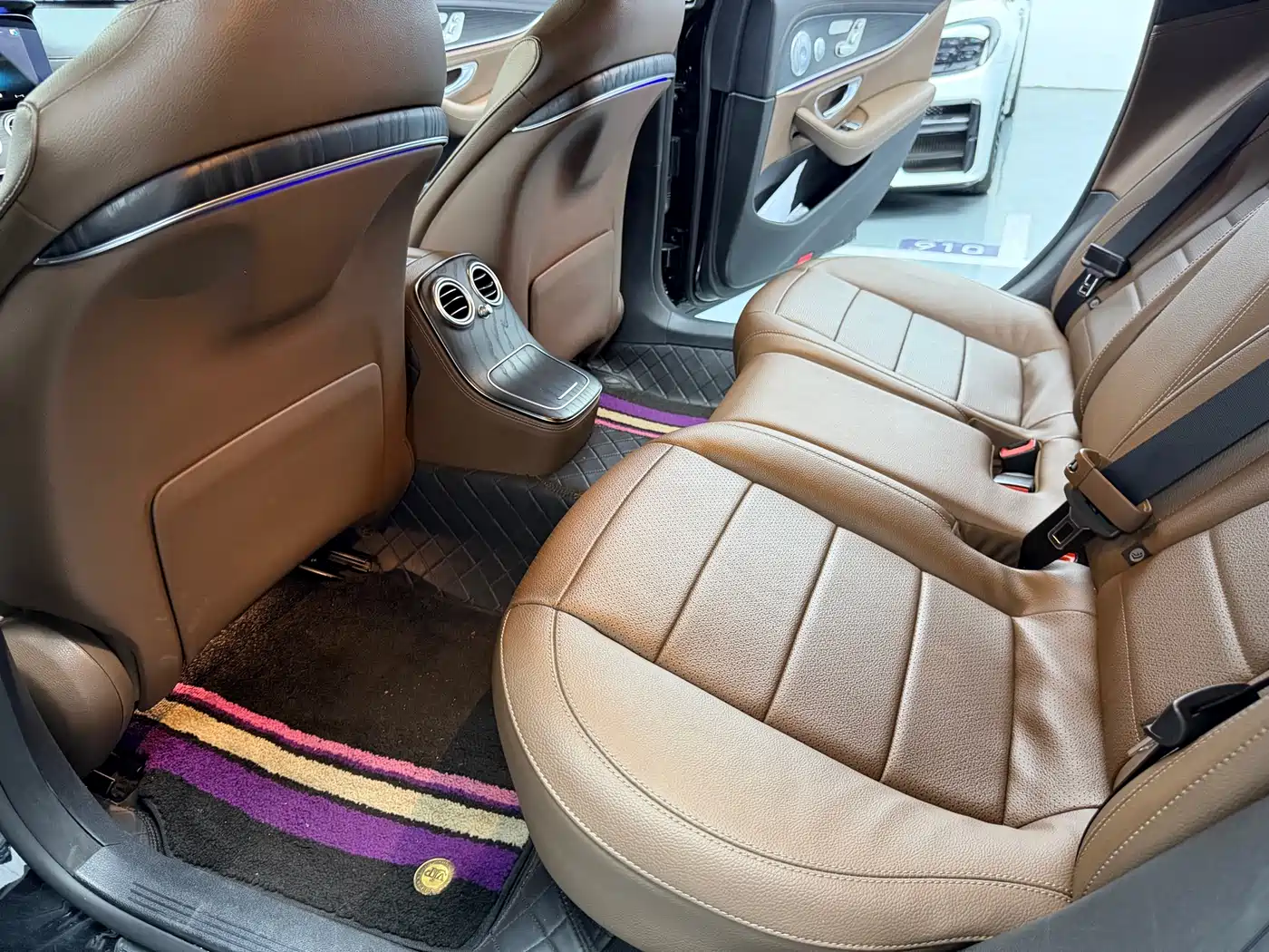 Mercedes-Benz E-Class 2021 E 300 L Sport Luxury Edition фото 13