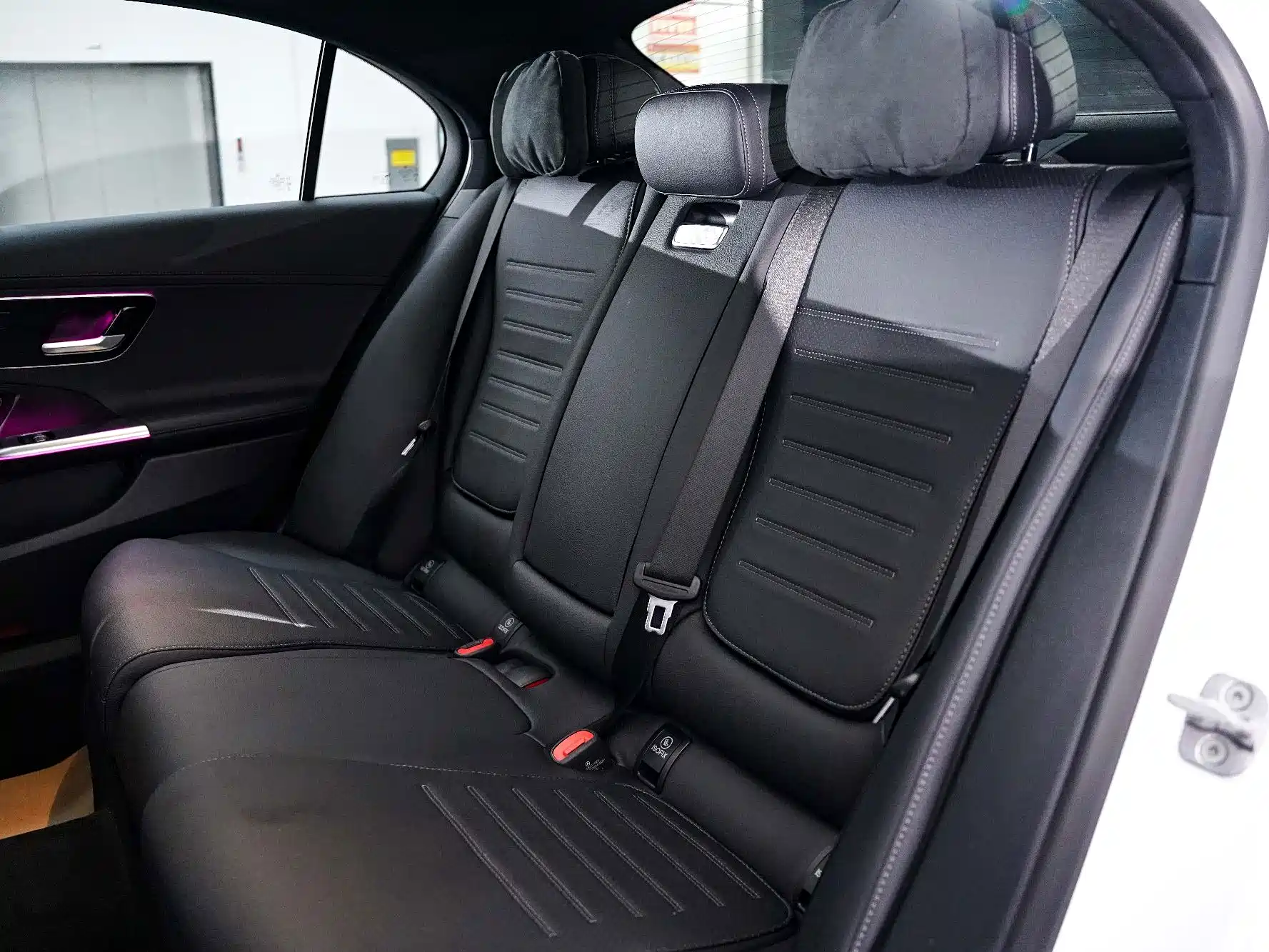 Фото 13 - Mercedes-Benz C-Class