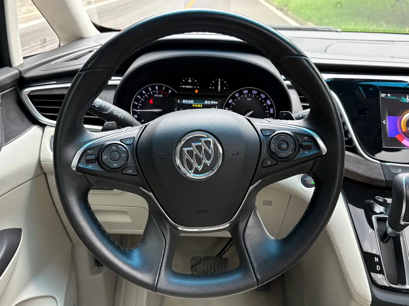 Фото 8 - Buick GL8