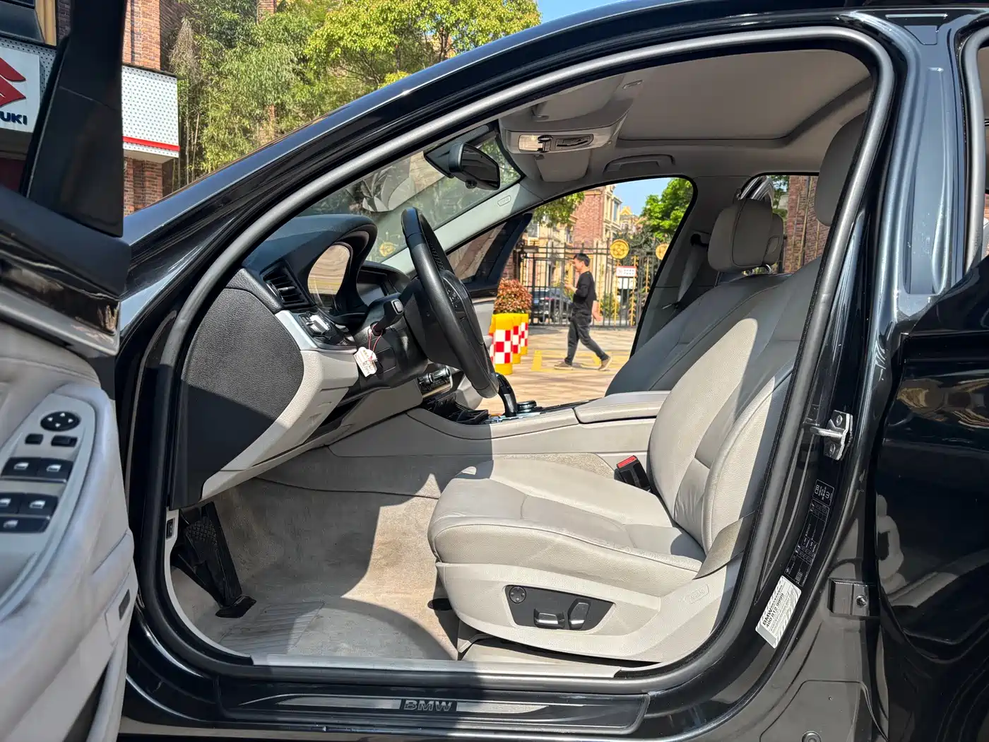 BMW 5 Series 2013 525Li Luxury фото 8