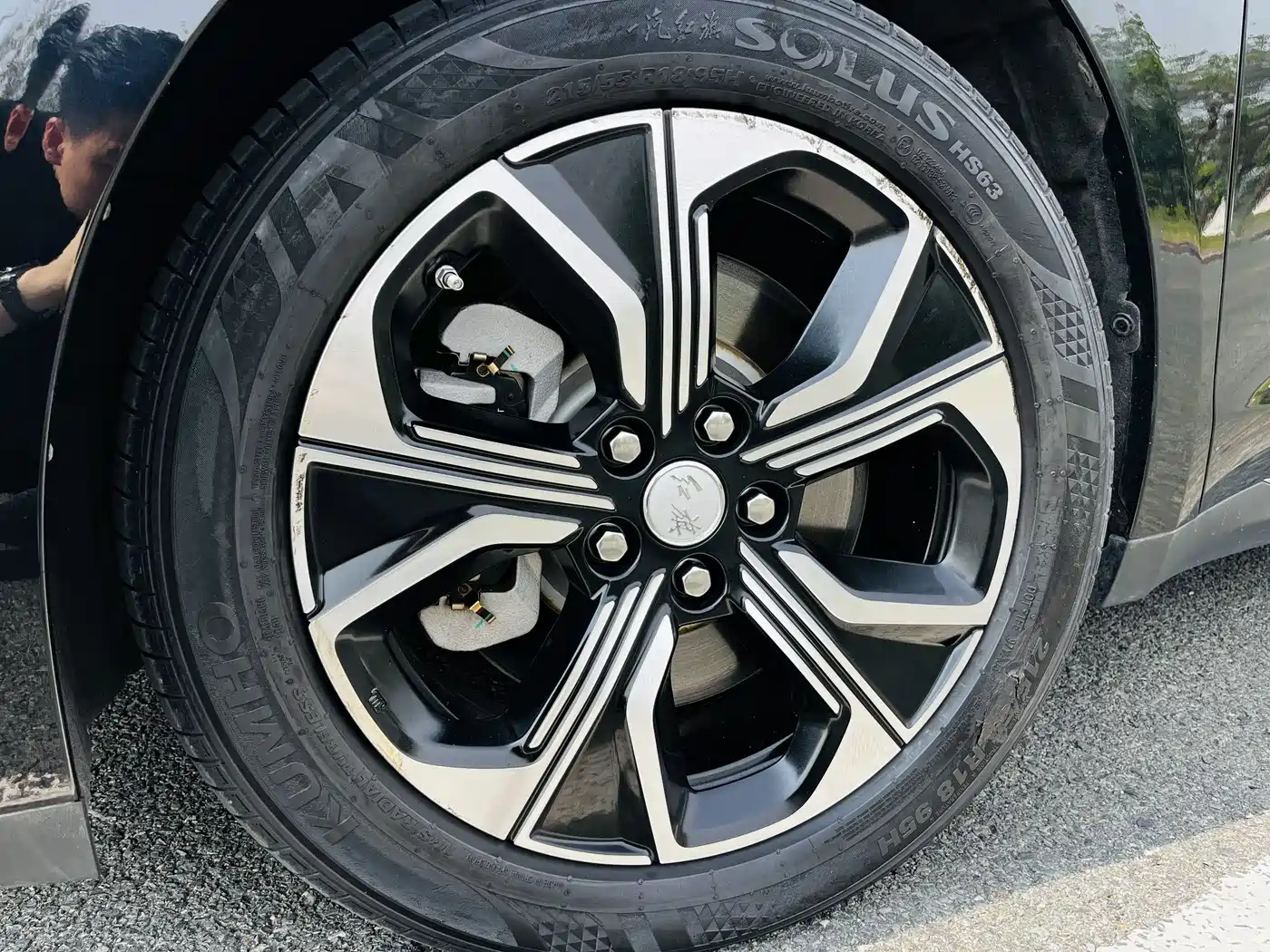Hongqi E-QM5 2023 Facelift Basic Travel Edition фото 9