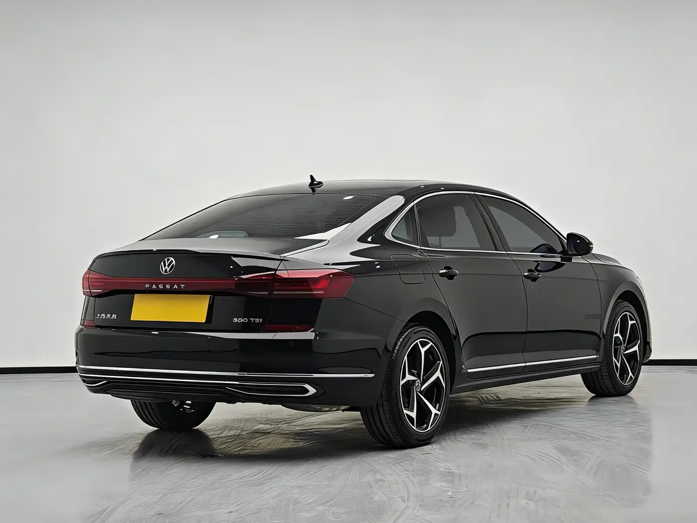 Volkswagen Passat 2025 Outstanding 380TSI Starlight Dragon Soaring Edition фото 4