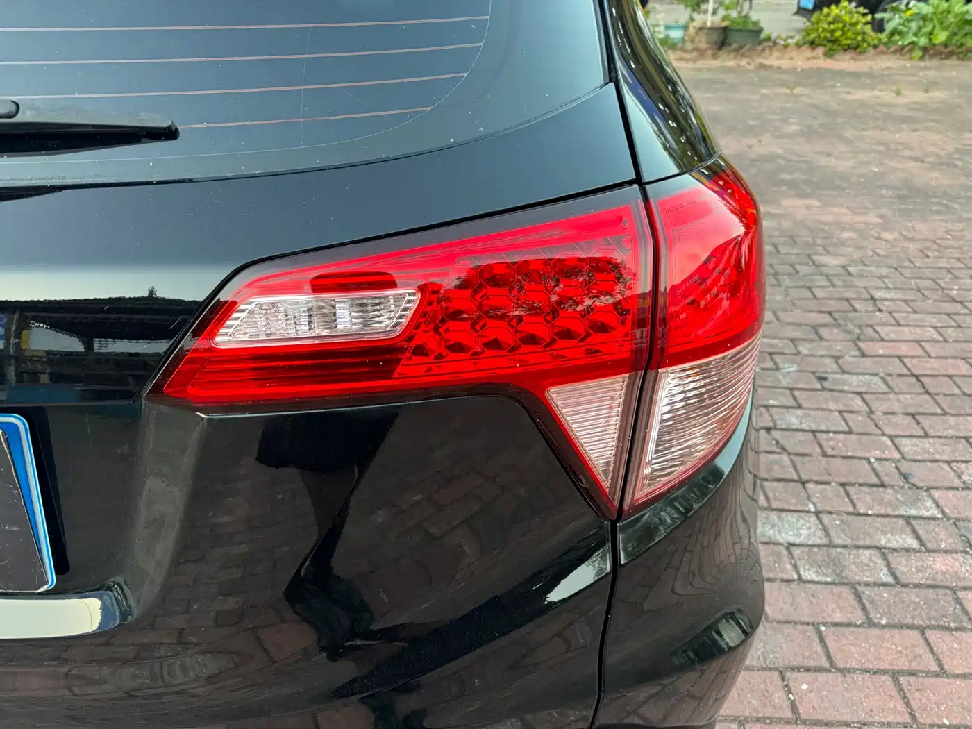 Honda Vezel 2015 2015 1.8L CVT FWD Elite