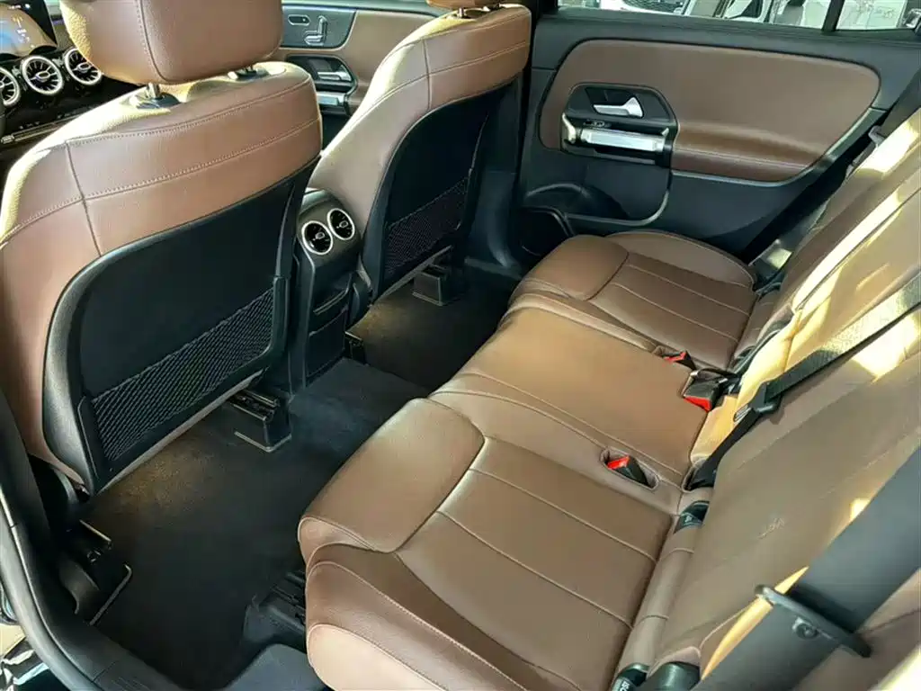 Mercedes-Benz GLB 2020 Facelift GLB 200 Style фото 13