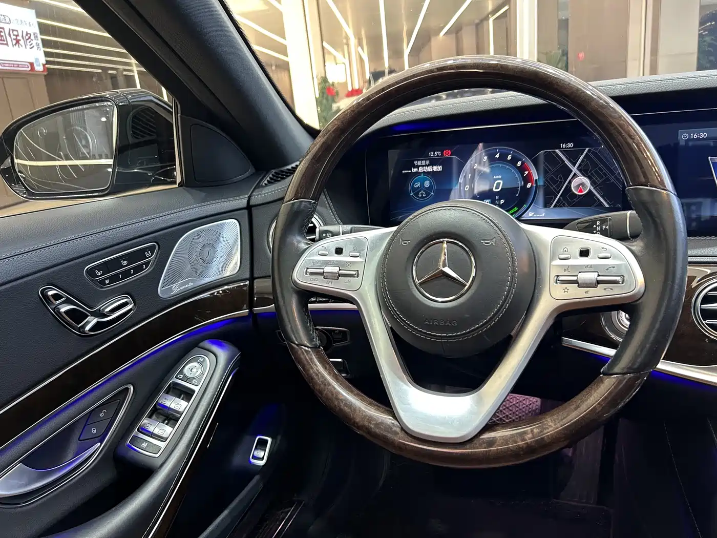 Mercedes-Benz Maybach S-Class 2020 S 450 4MATIC Collector's Edition фото 15
