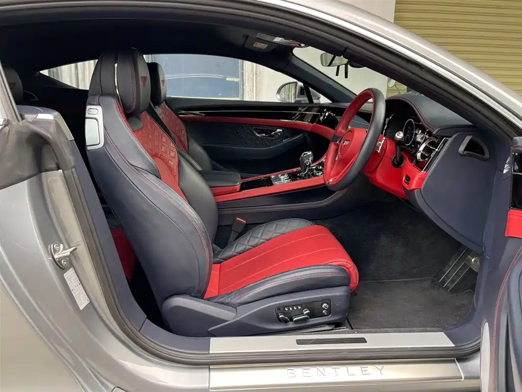 Bentley Continental 2018 6.0T GT W12 фото 11