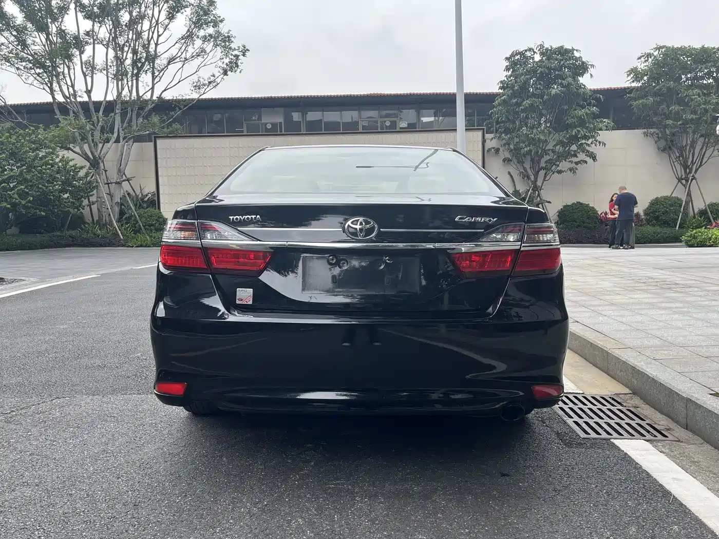 Toyota Camry 2015 2.0G Leading Edition фото 10
