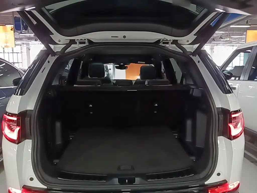 Photo 19 - Land Rover Discovery Sport PHEV