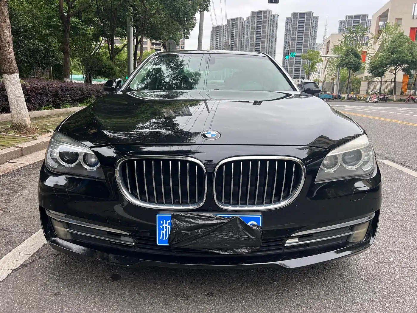 Фото 3 - BMW 7 Series