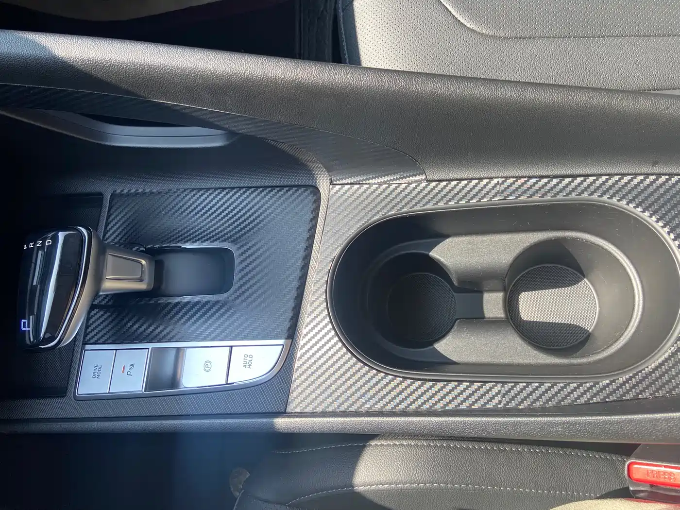 Hyundai Elantra 2023 1.5L CVT GLX Elite Edition фото 16