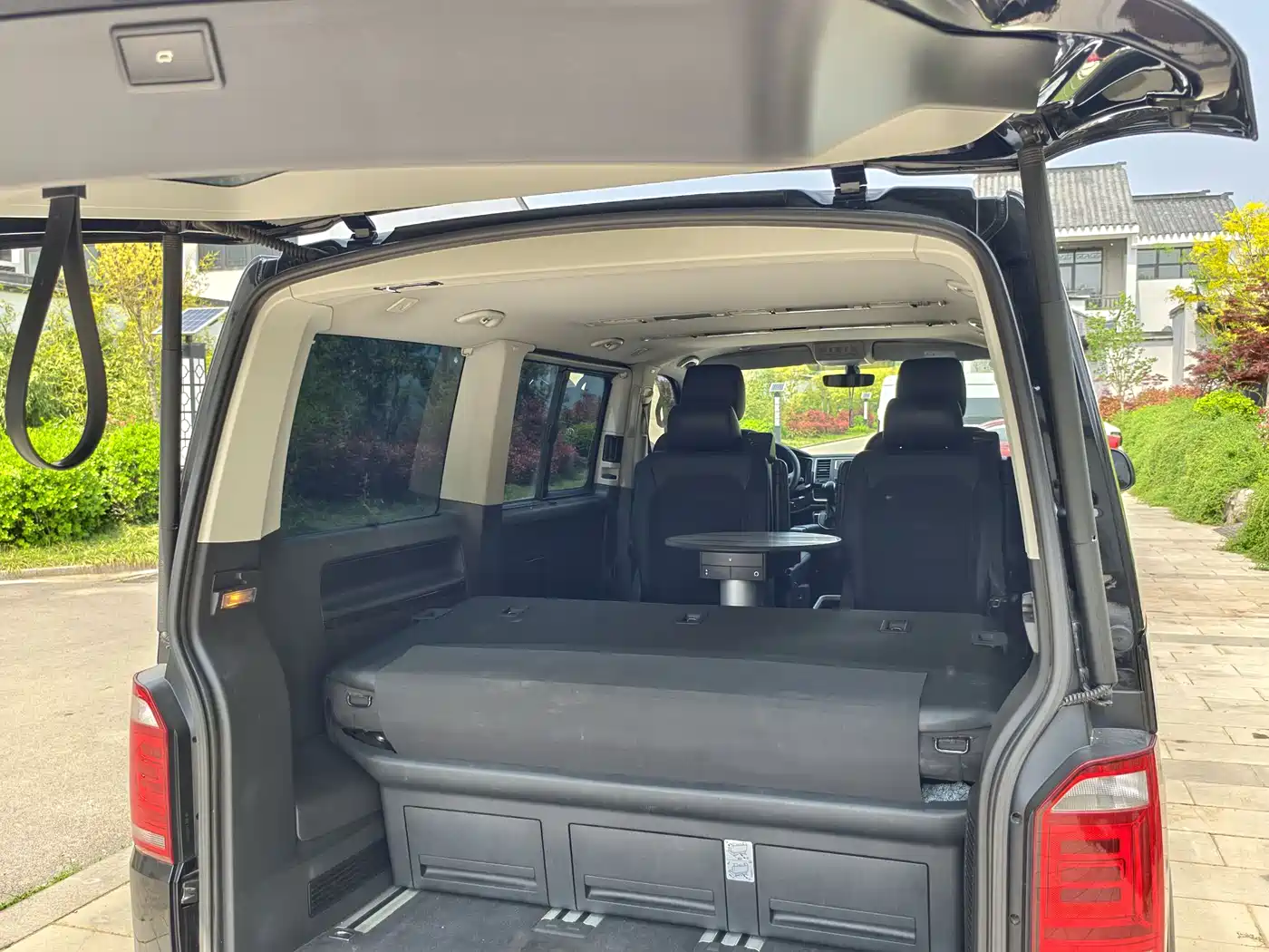 Volkswagen Multivan 2018 2017 2.0TSI 2WD Luxury 7-Seater