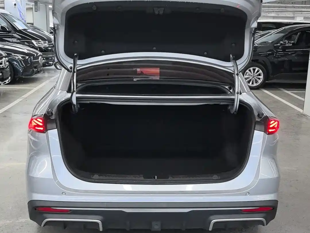 GEELY GALAXY GALAXY L6