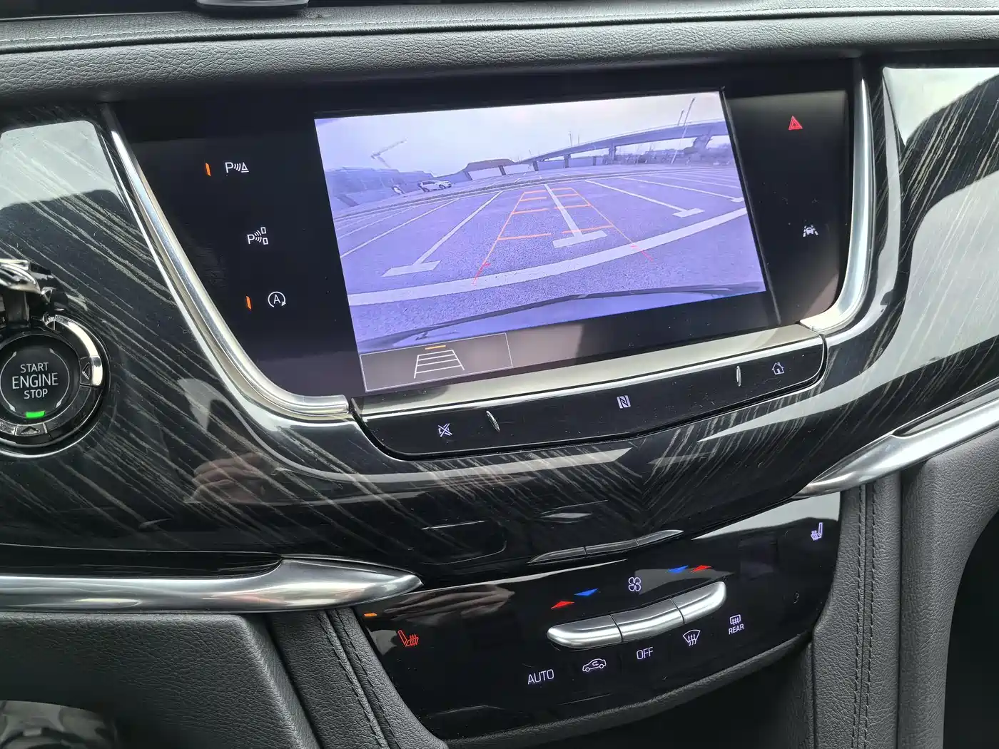 Cadillac XT6 2020 28T 6-Seater 4WD Luxury Model фото 3