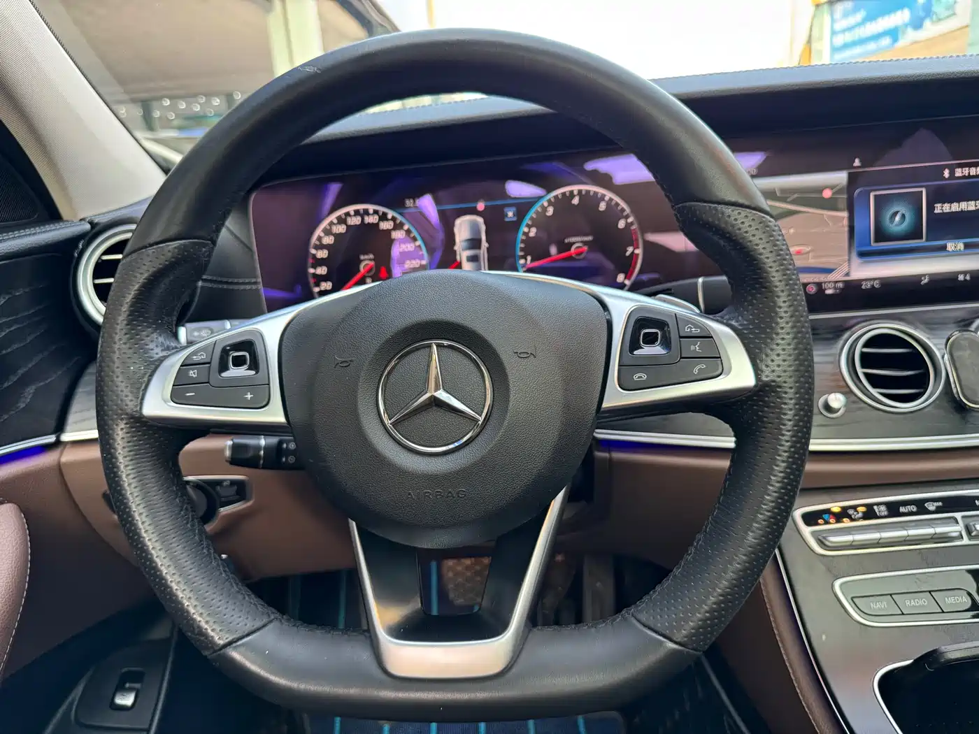Mercedes-Benz E-Class 2018 Facelift E 300 L Sport Luxury фото 11