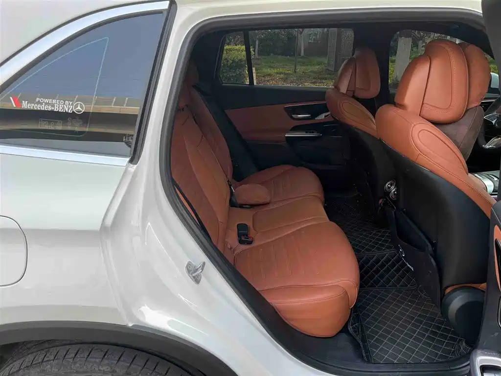 Mercedes-Benz GLC 2024 GLC 260 L 4MATIC Dynamic 5-seater фото 17