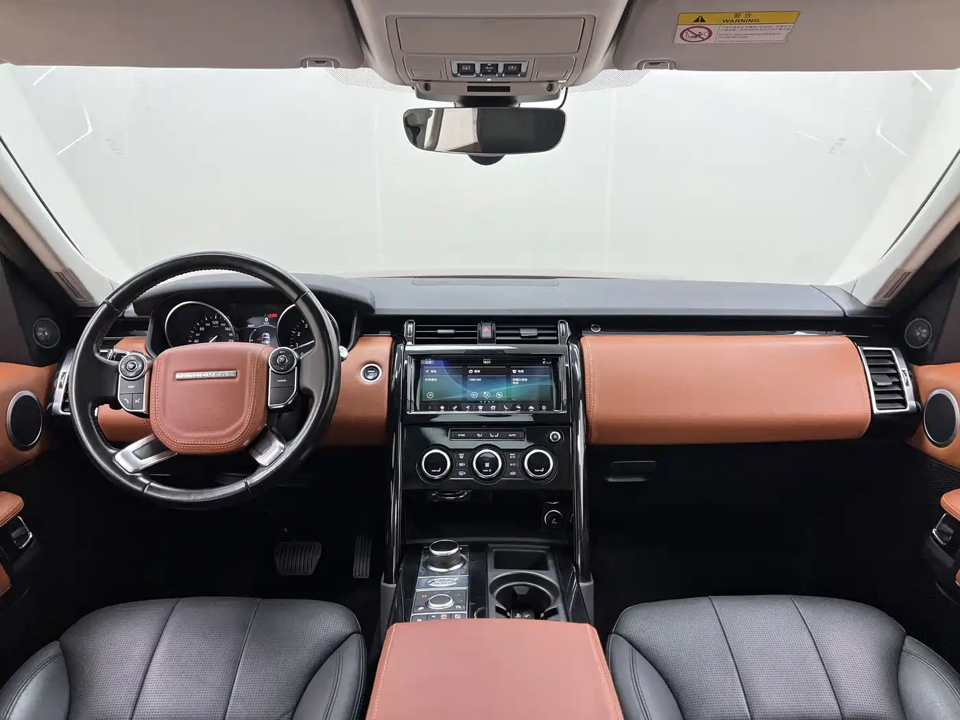 Land Rover Discovery 2017 3.0 SC V6 SE фото 13