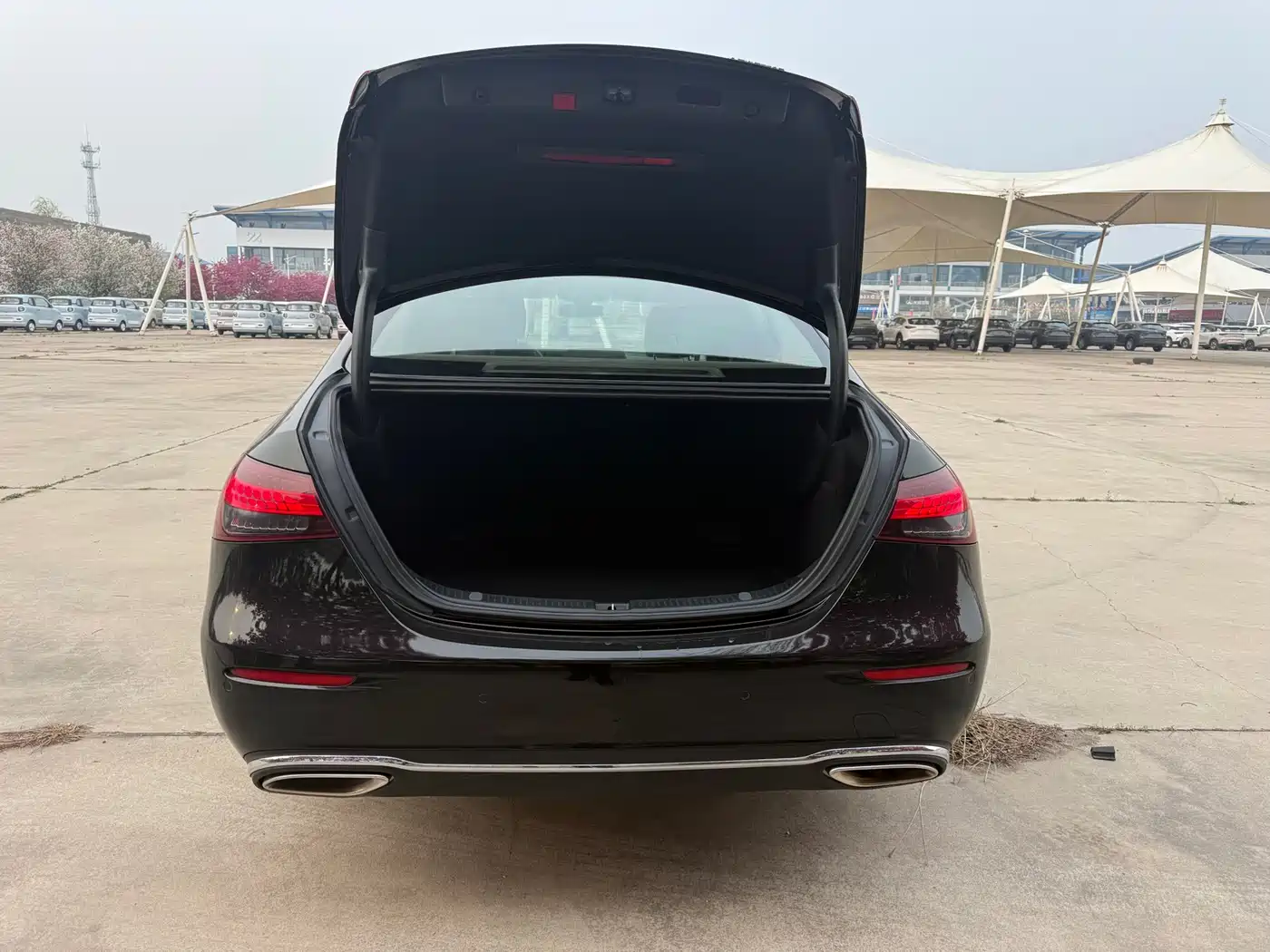 MERCEDES-BENZ E CLASS