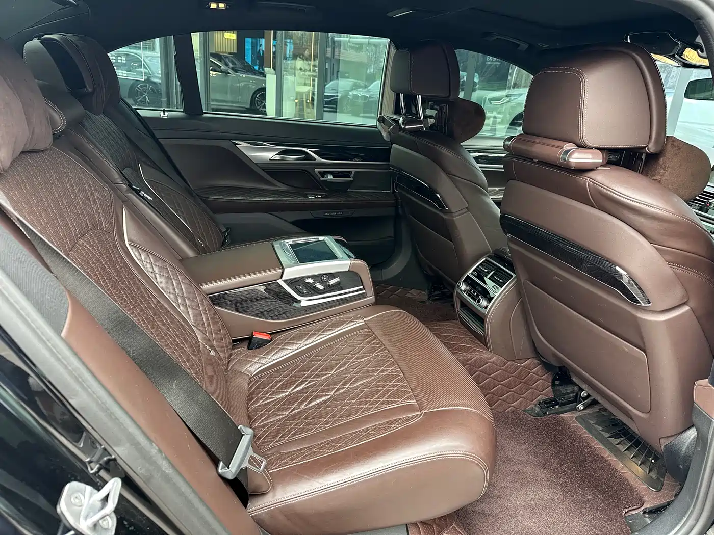 BMW 7 Series 2019 Facelift 740Li Leading M Sport Package фото 9