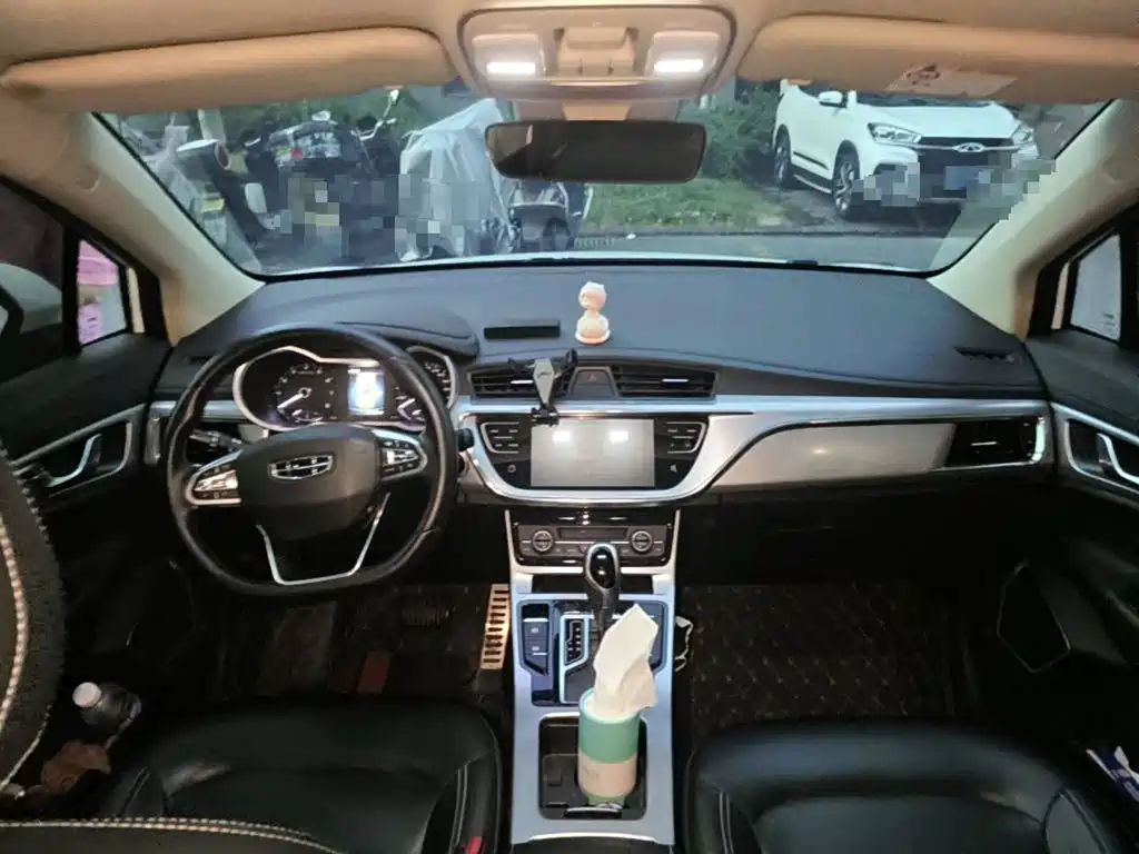 Photo 12 - Geely Emgrand GS